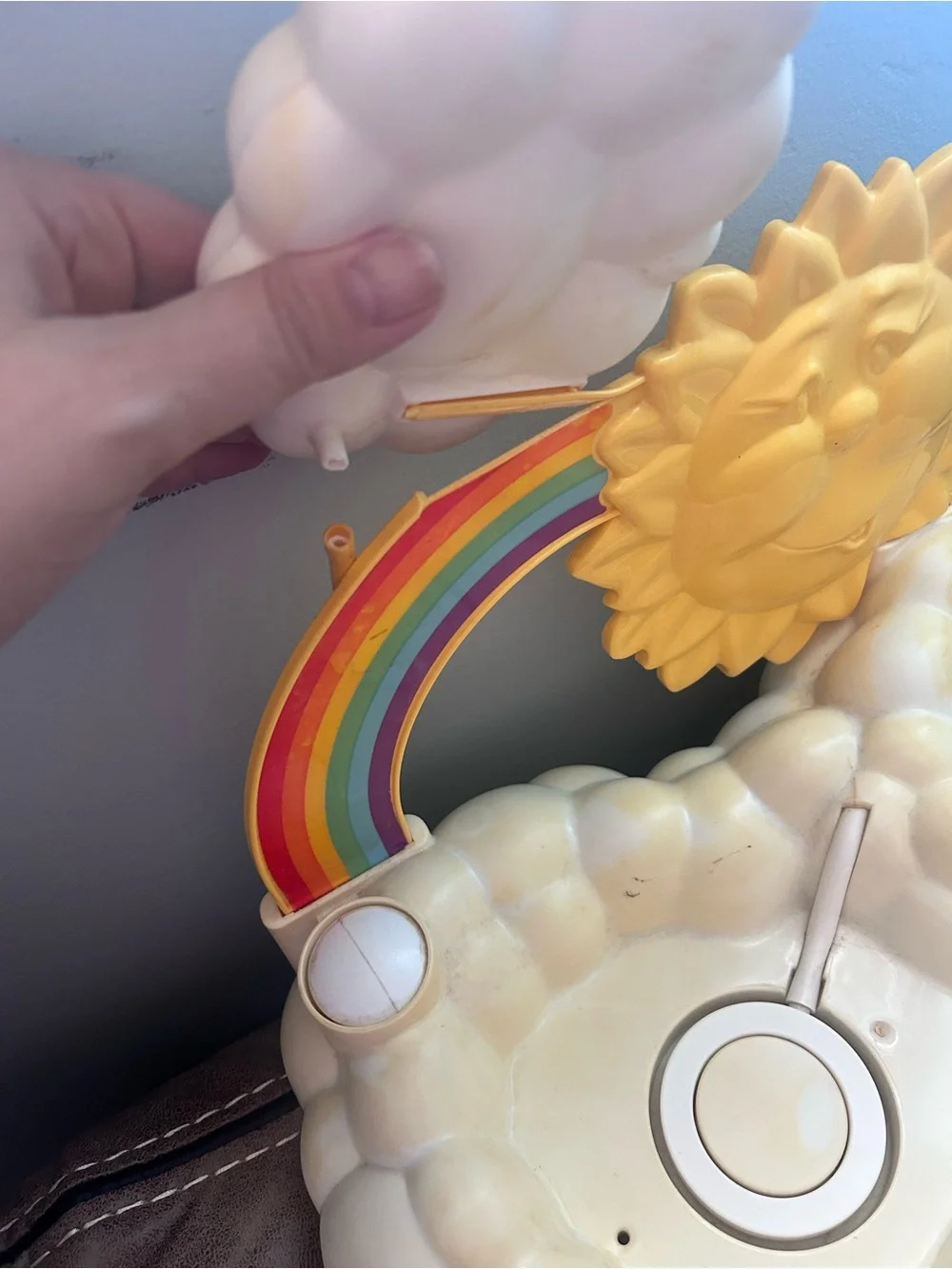 My Little Pony Waterfall Playset with the Pegasus pony Sprinkles - Picture 13 of 15